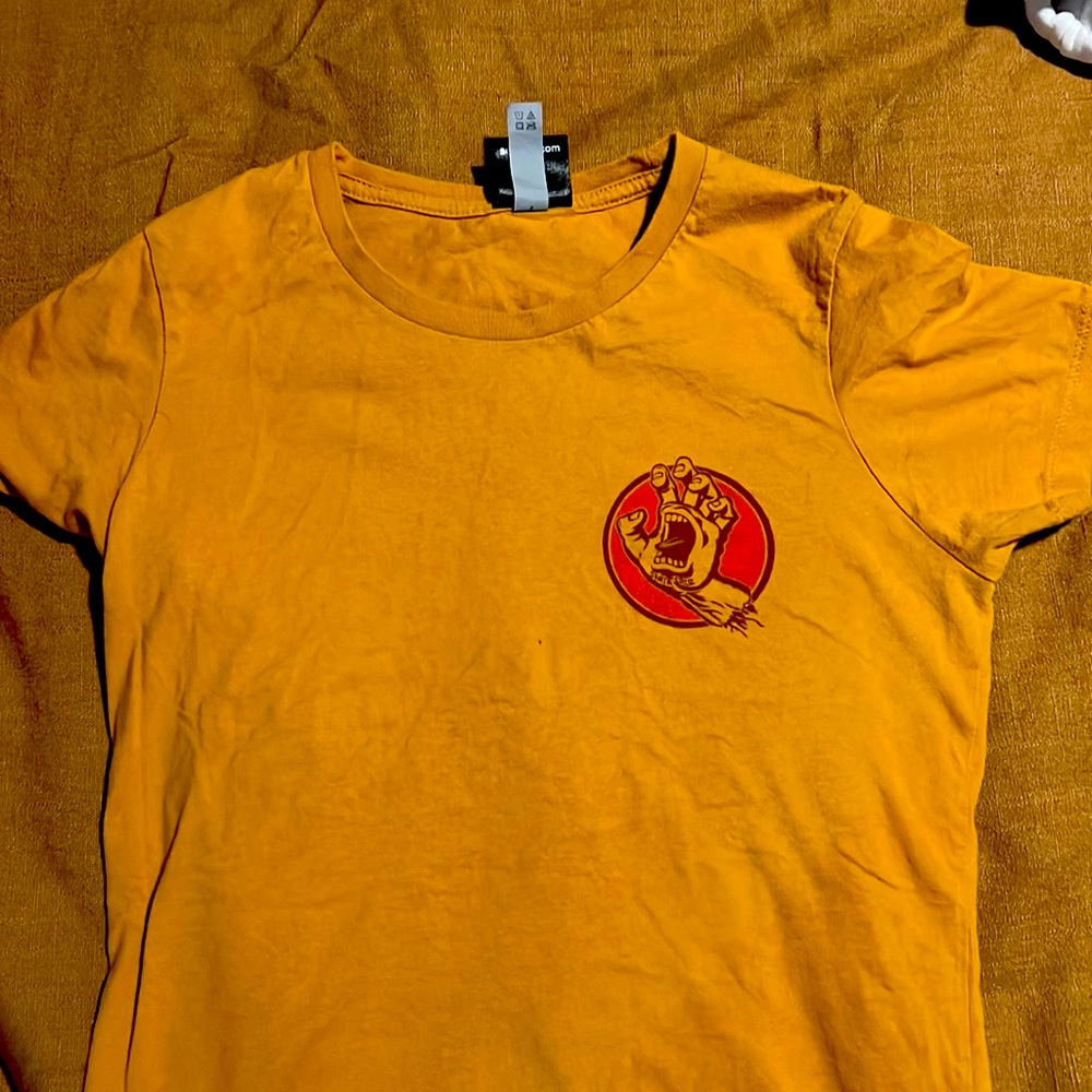 Santa Cruz screaming hand tee